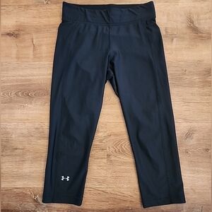 Under Armour HeatGear Compression Pants Women Sz M Black Yoga Workout Below Knee